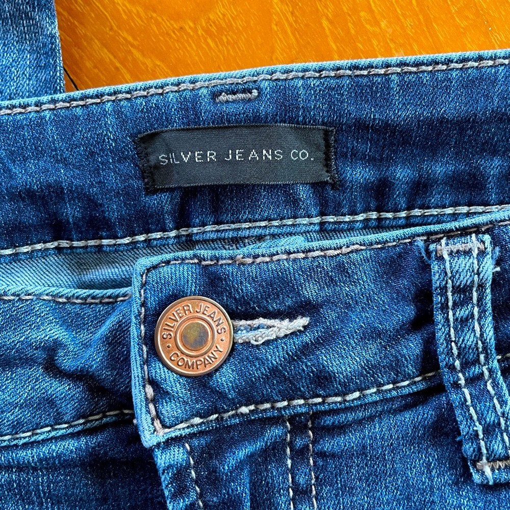 Silver Jeans Avery Capri from Nordstrom size 18